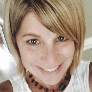 Meet your Posher, Debra